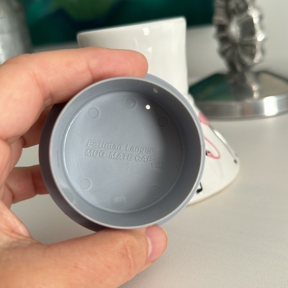 Feltman Langer Vintage Flamingos Travel Non Spill Wide Base Travel Mug w… - Picture 6 of 8